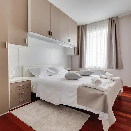 Keka Ii Apartment *